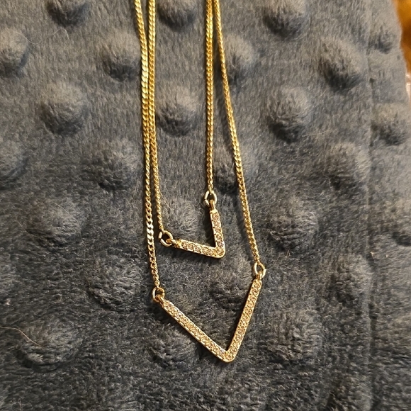Victoria's Secret Gold V-Shaped Necklace - Picture 1 of 4